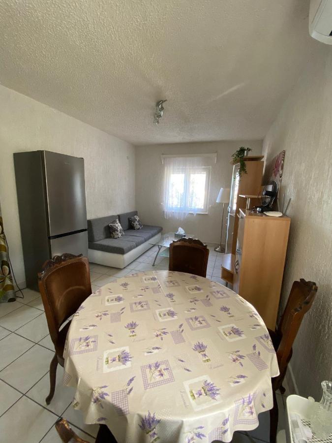 Toni&Megi Apartment Есенице Экстерьер фото